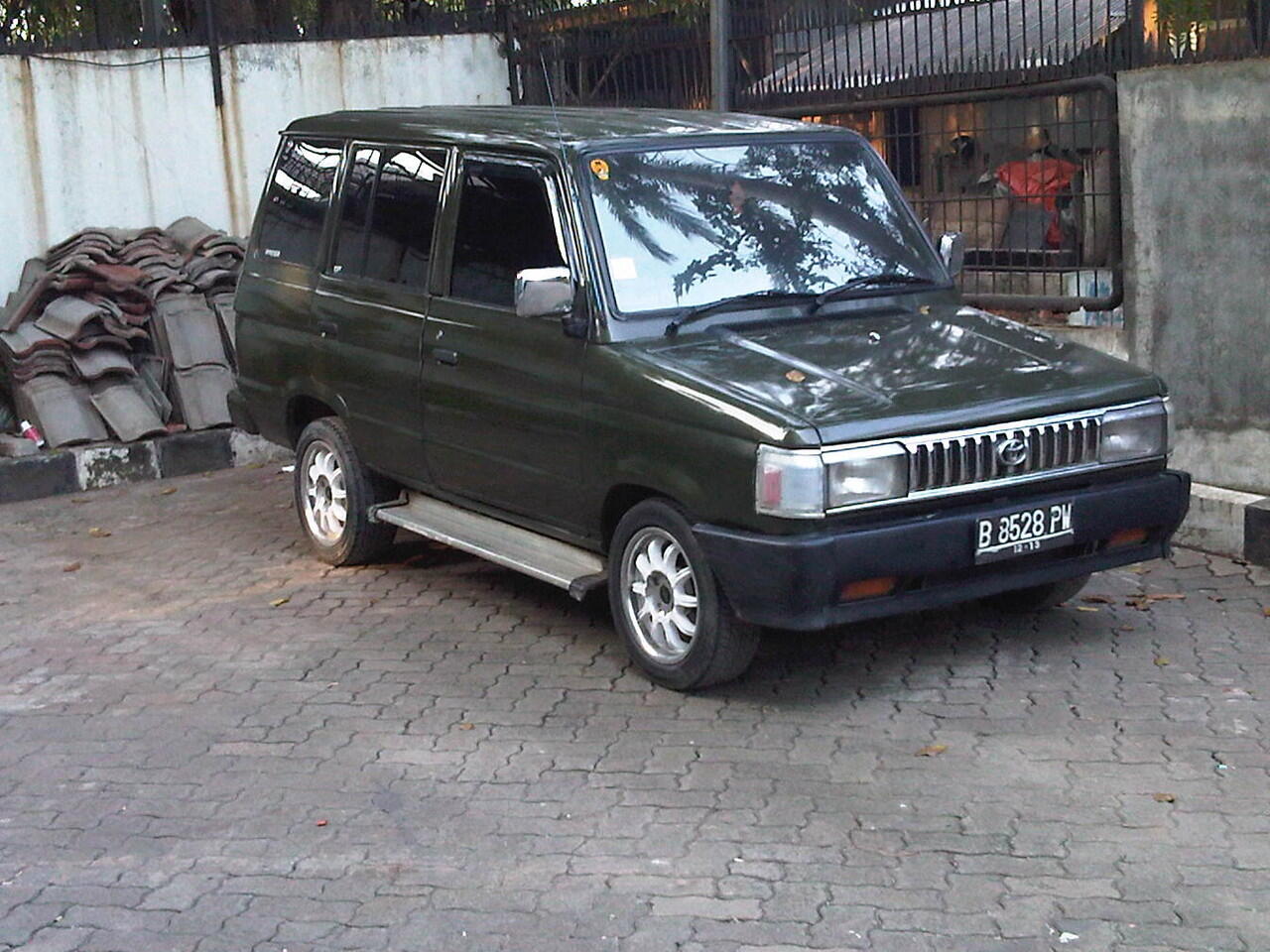 jual B.U kijang Raider 95'