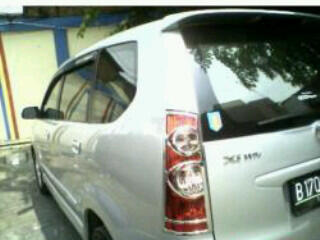 XENIA XI PLUS 2009 silver,,CReDIT dp 24 jt,,ang 2,8 jt.