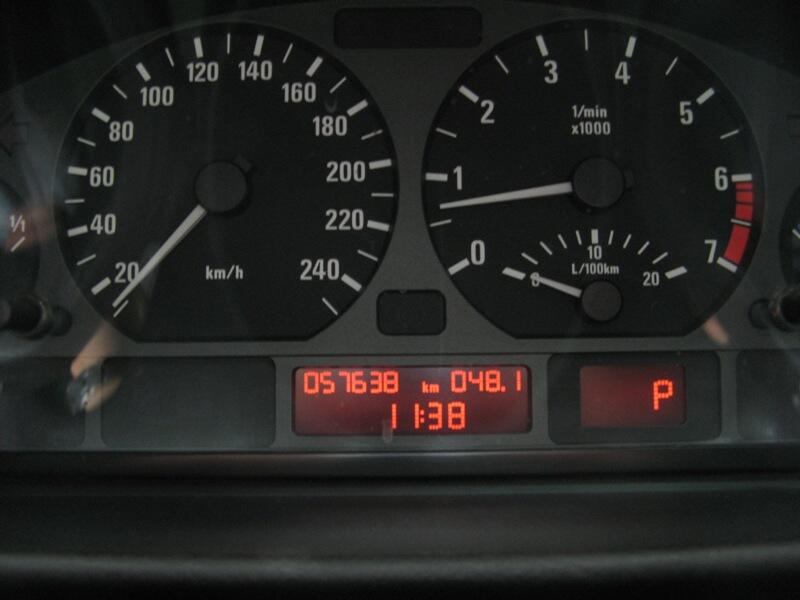 BMW 318i (E46) FACELIFT SILVER MULUS KM RENDAH SIMPANAN ANTIK
