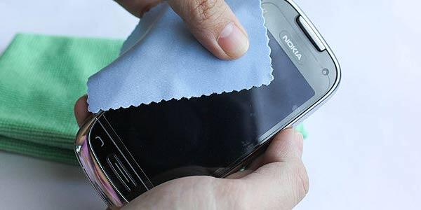 Tips Membersihkan Layar Touch Screen