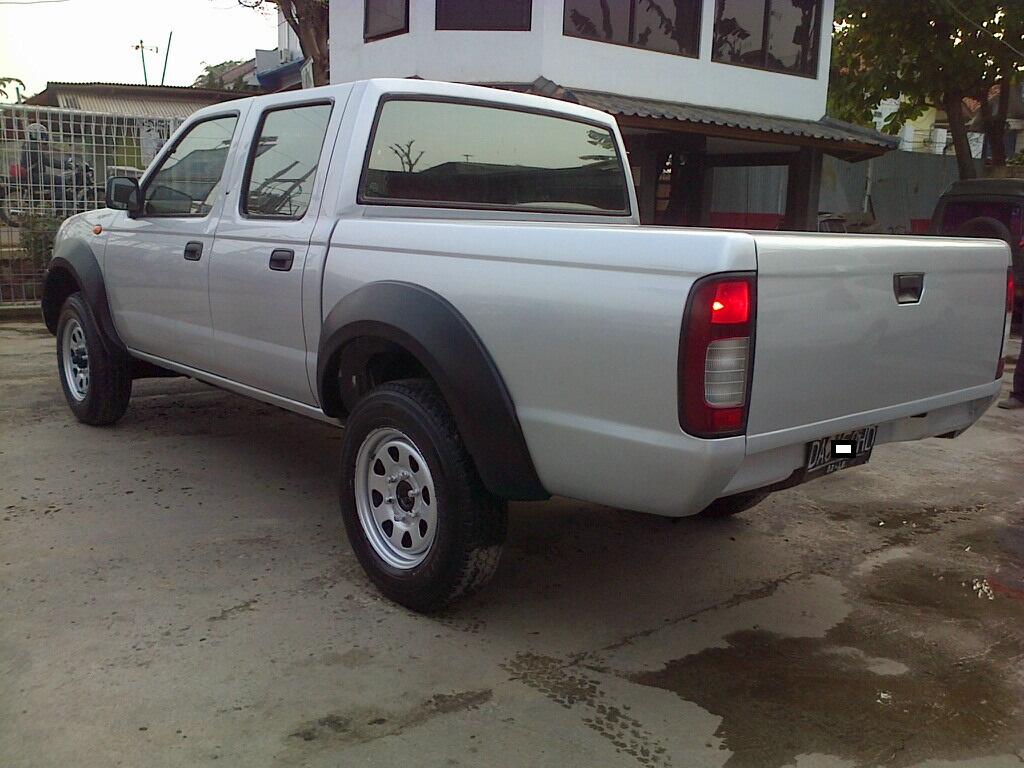 Nissan Frontier NP300 Double Cab 4x4 2010