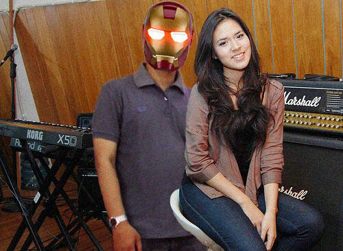 &#91;HELP&#93; Tolong bantu ane foto bareng RAISA gan... &#91;Dewa dan Suhu Sotosop Masuk&#93;