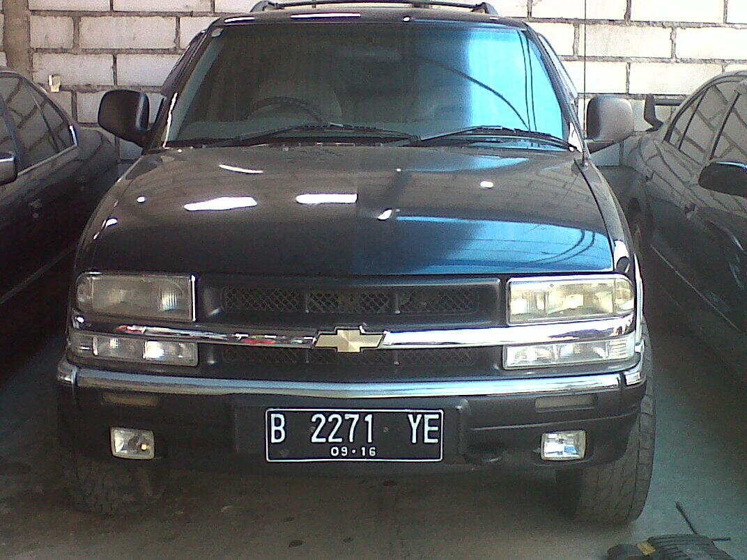 di jual OPEL BLAZER 98