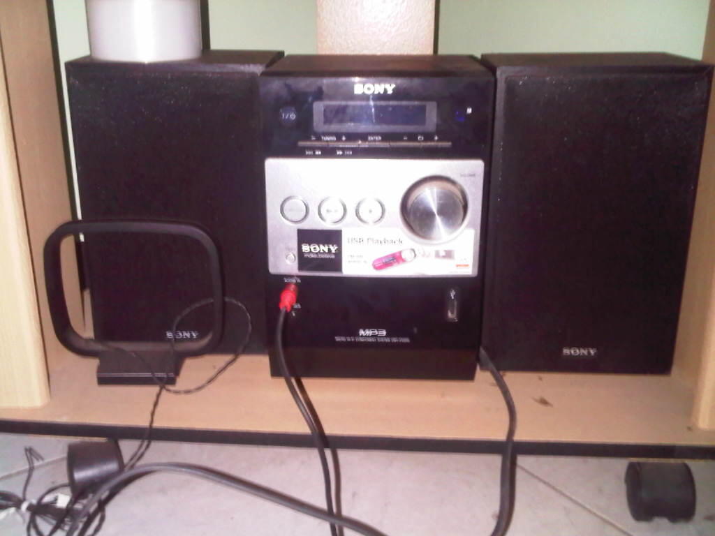 Jual SONY CMT-FX200 Mini CD/MP3 System with USB port