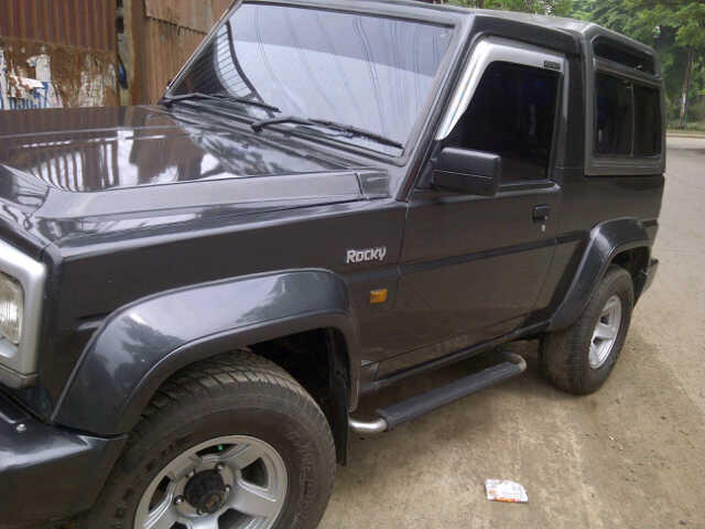 Daihatsu Taft Rocky Independen 1997