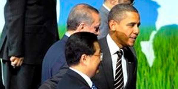 7 Konspirasi Dunia Paling Menghebohkan yang Dibocorkan Wikileaks
