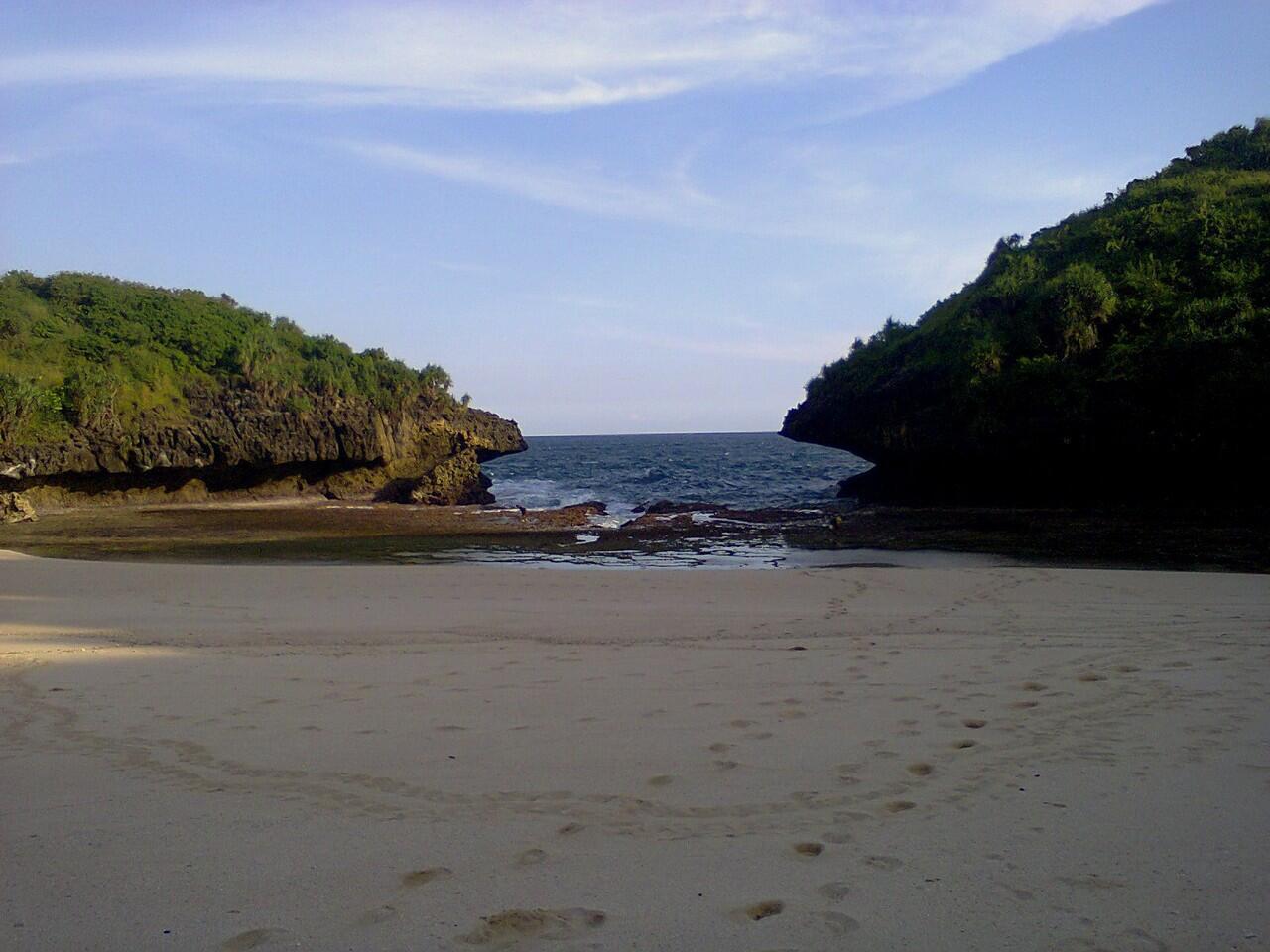 Pantai Sedahan Eksotisme Tersembunyi (pecinta alam masuk)