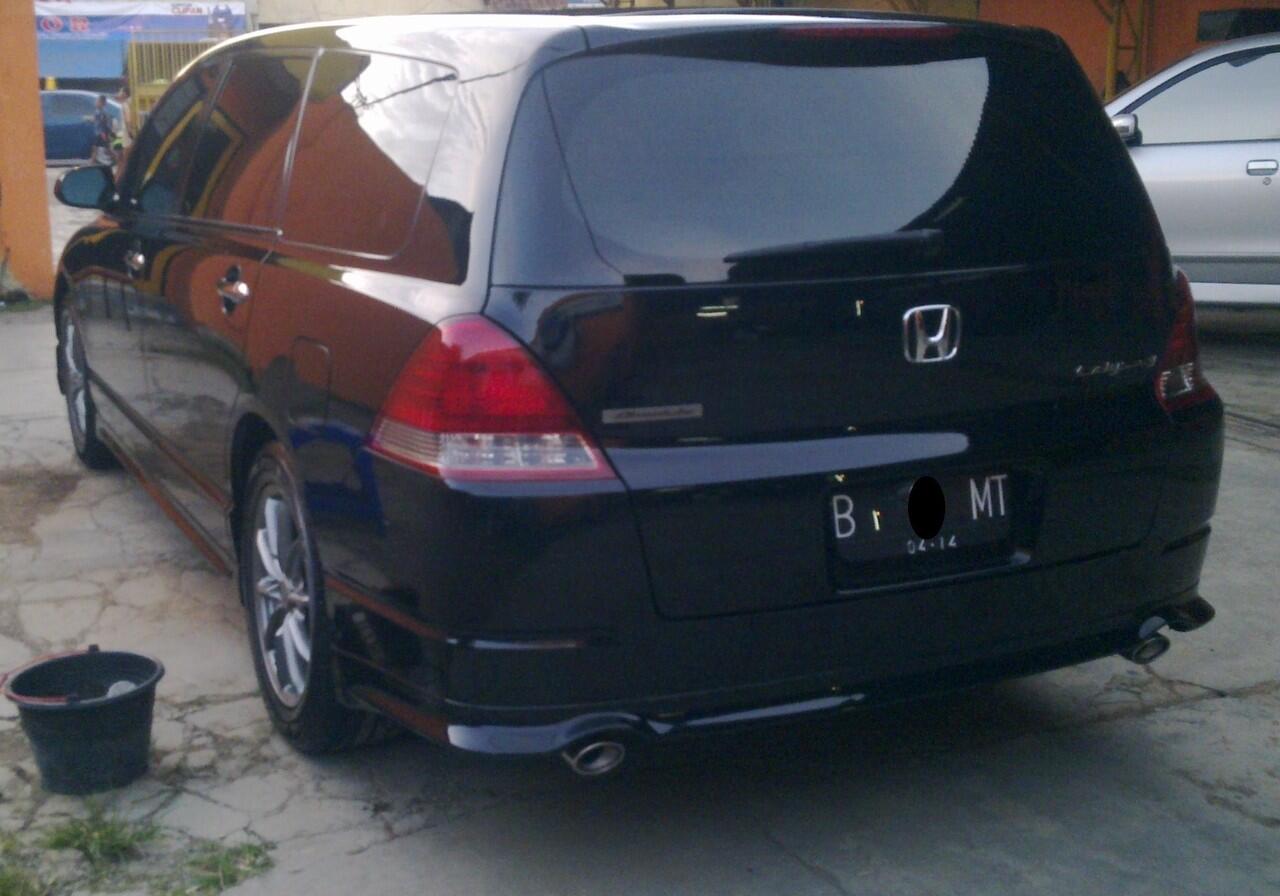 Honda Odyssey Absolute 2004