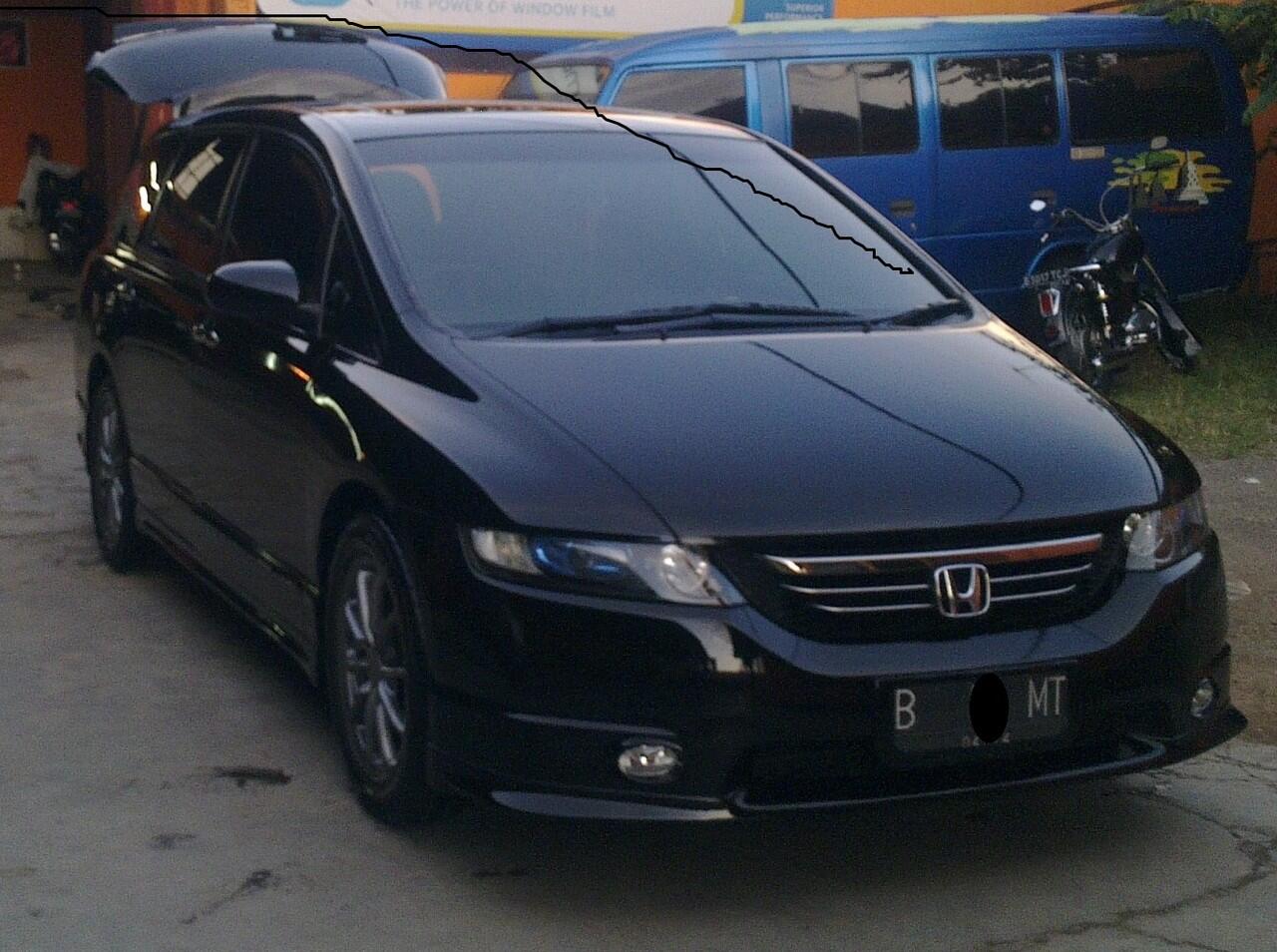 Honda Odyssey Absolute 2004