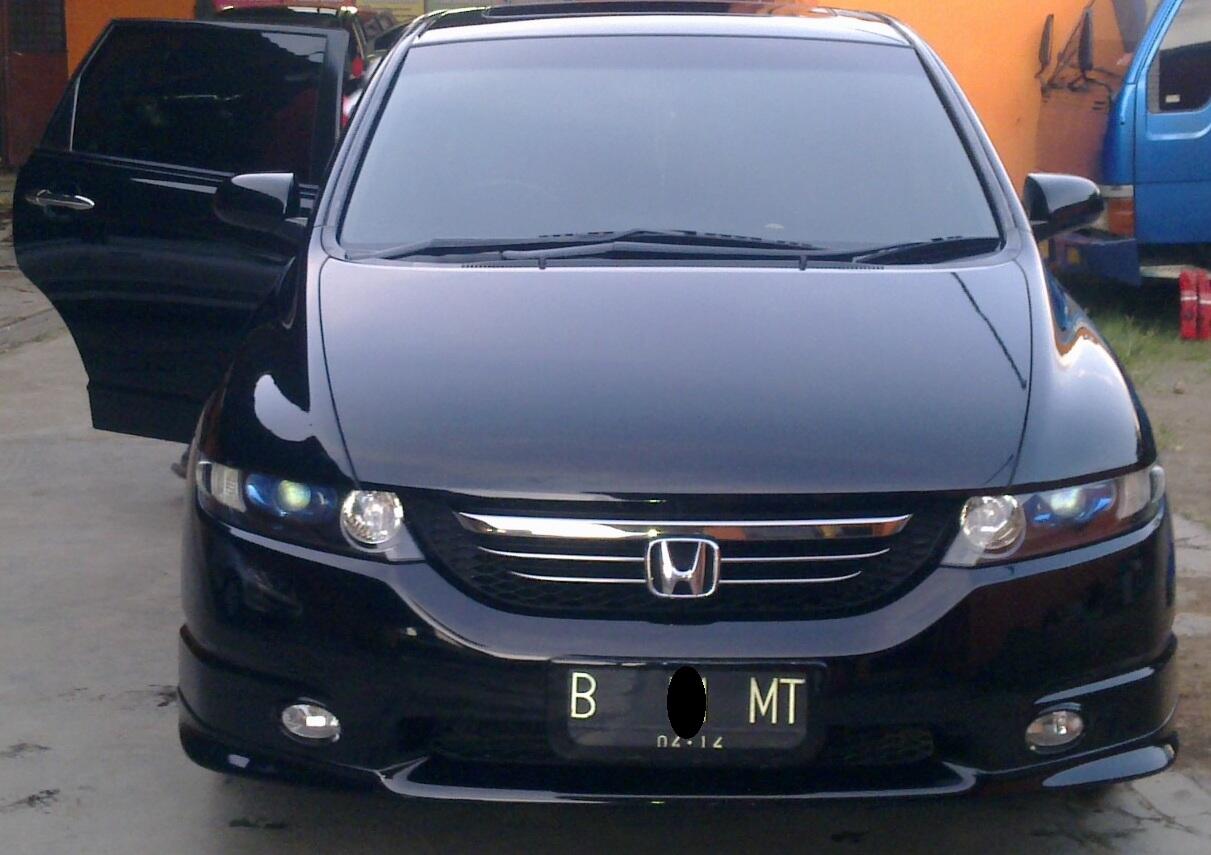 Honda Odyssey Absolute 2004