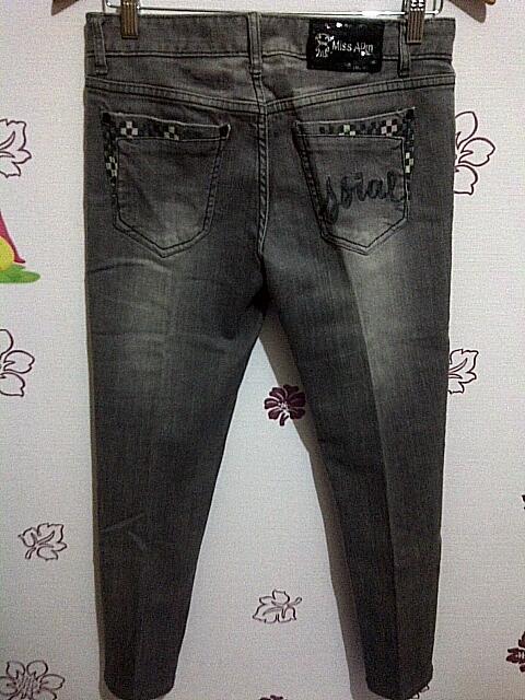 celana jeans panjang banyak model size 27-29