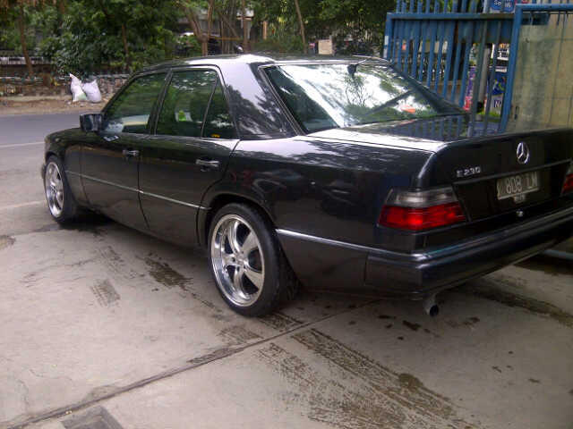 Mercy babybenz E230 thn 1993 (manual)