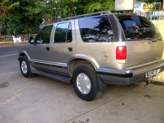 OPel Blazer DOHC LS thn 1999 (manual)