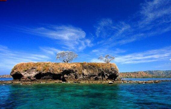 PULAU ULAR - Aset Wisata Kebanggaan Bima