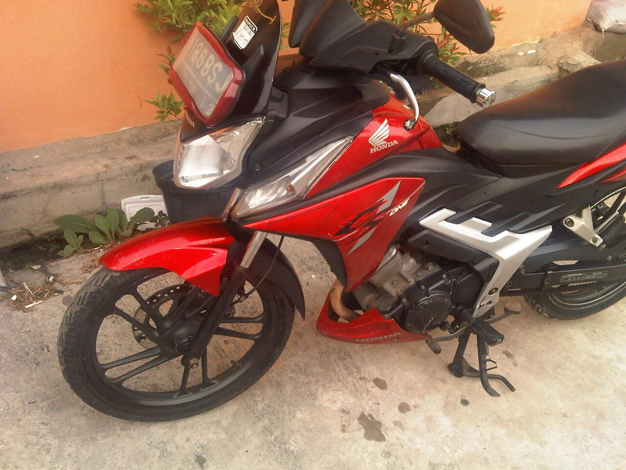 WTS HONDA CS-1 MERAH HITAM,MURAH AJA JUAL CEPET (BU)BONUS HELM INK 4 BUYER