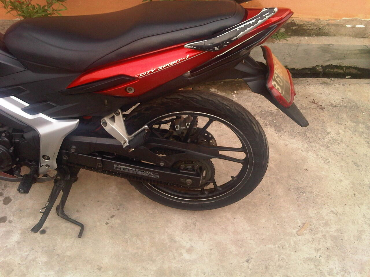 WTS HONDA CS-1 MERAH HITAM,MURAH AJA JUAL CEPET (BU)BONUS HELM INK 4 BUYER