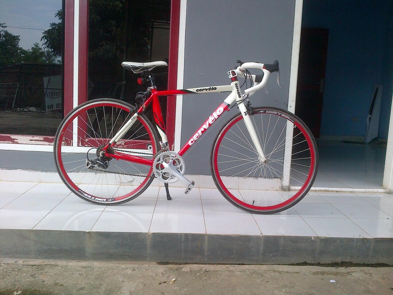 Terjual Sepeda road bike cervelo 3T wrn 