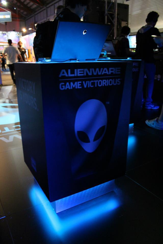 Yang Blom tw gambar Model PC/Laptop Alienware Msk Gan!