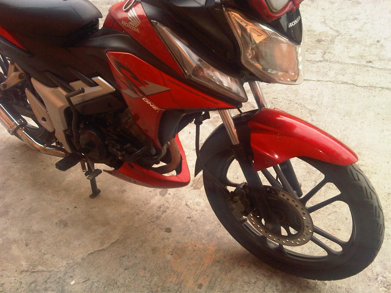 WTS HONDA CS-1 MERAH 2008 MURAH , FULL ORSINIL , TINGGAL PAKE(BONUS HELM INK WHITE )