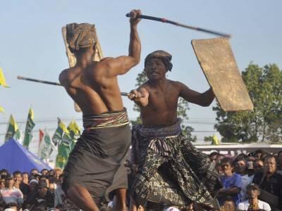 Melihat Serunya Presean di Lombok