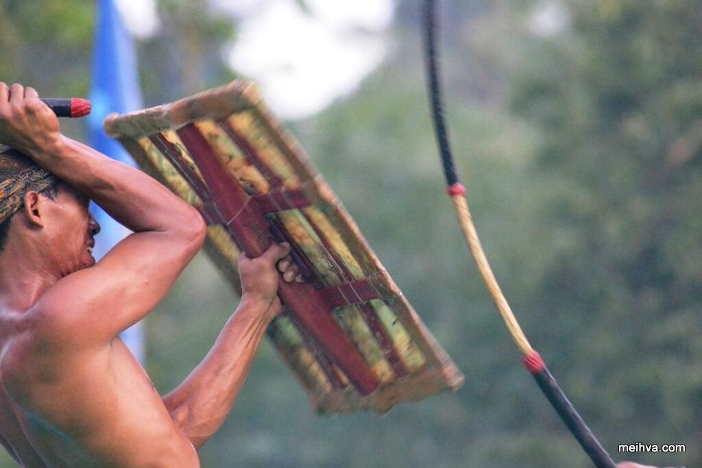 Melihat Serunya Presean di Lombok