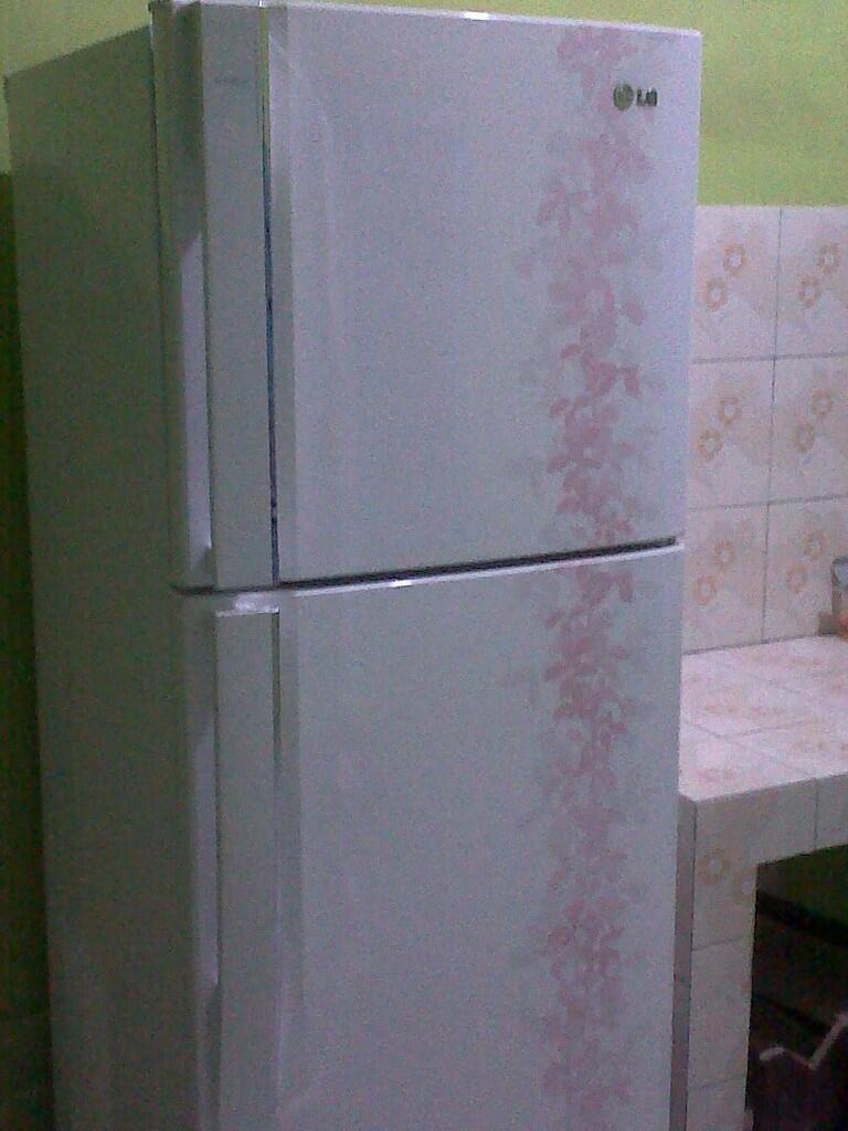 Terjual lemari es / kulkas besar 2pintu LG jogja  KASKUS
