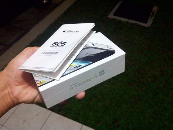 (NEW) Iphone 4s 16GB FU BLACK Garansi Resmi (BARANG HADIAH) SURABAYA!