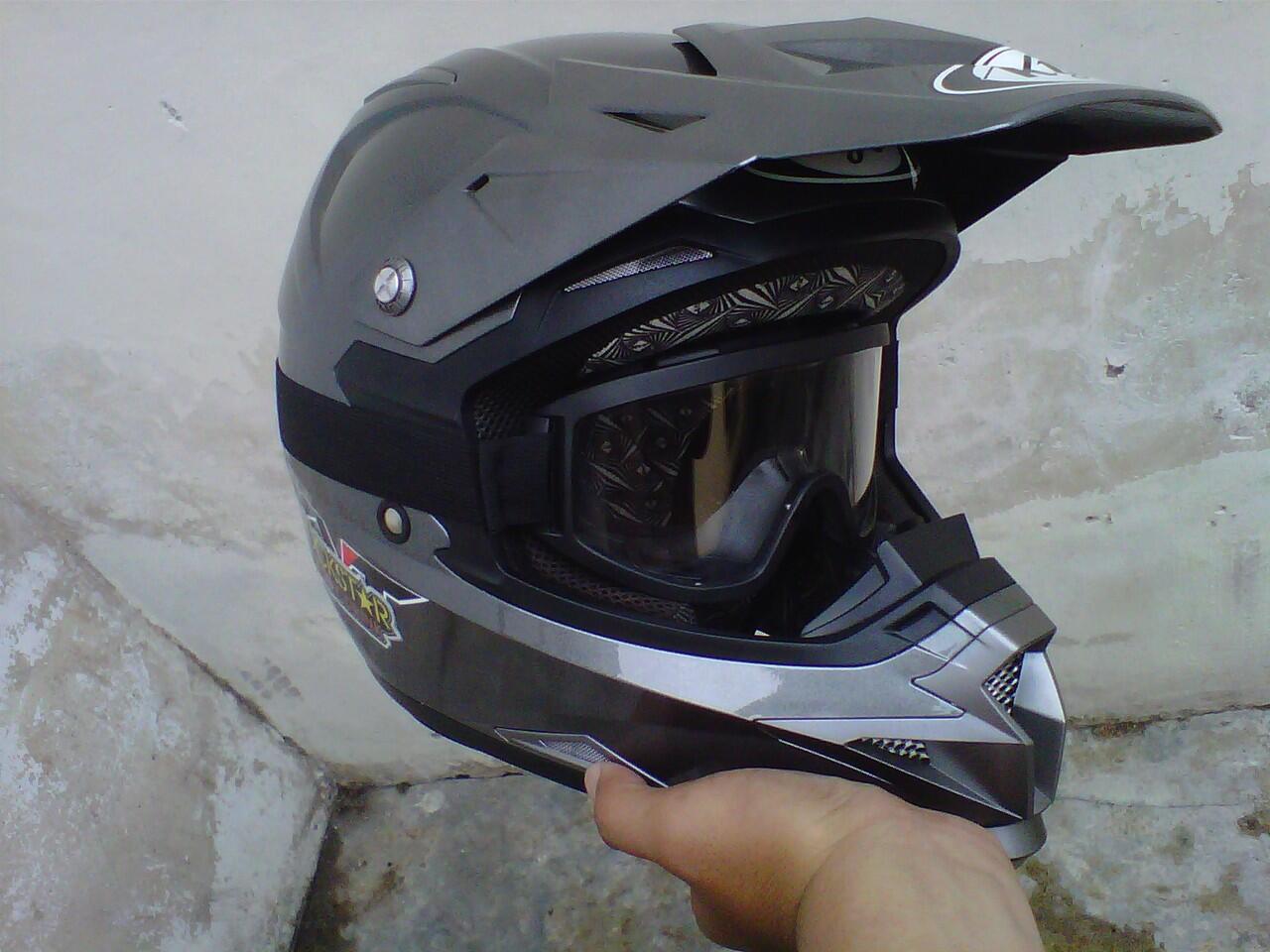 Terjual jual helm  cross KLX dan KYT murah jogja  KASKUS