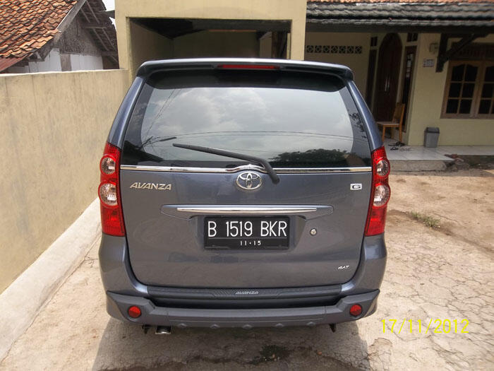 AVANZA G AT TAHUN 2010 KILOMETER 20 RIBU TERAWAT
