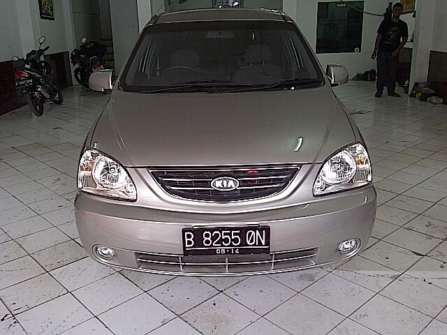 kia carens two istimewa