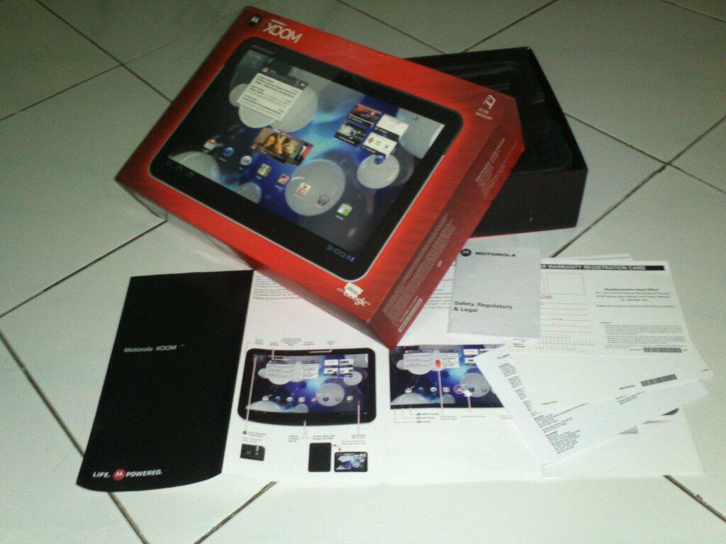 jual PC Tablet Motorola Xoom 32GB MZ601 (second nice condition)