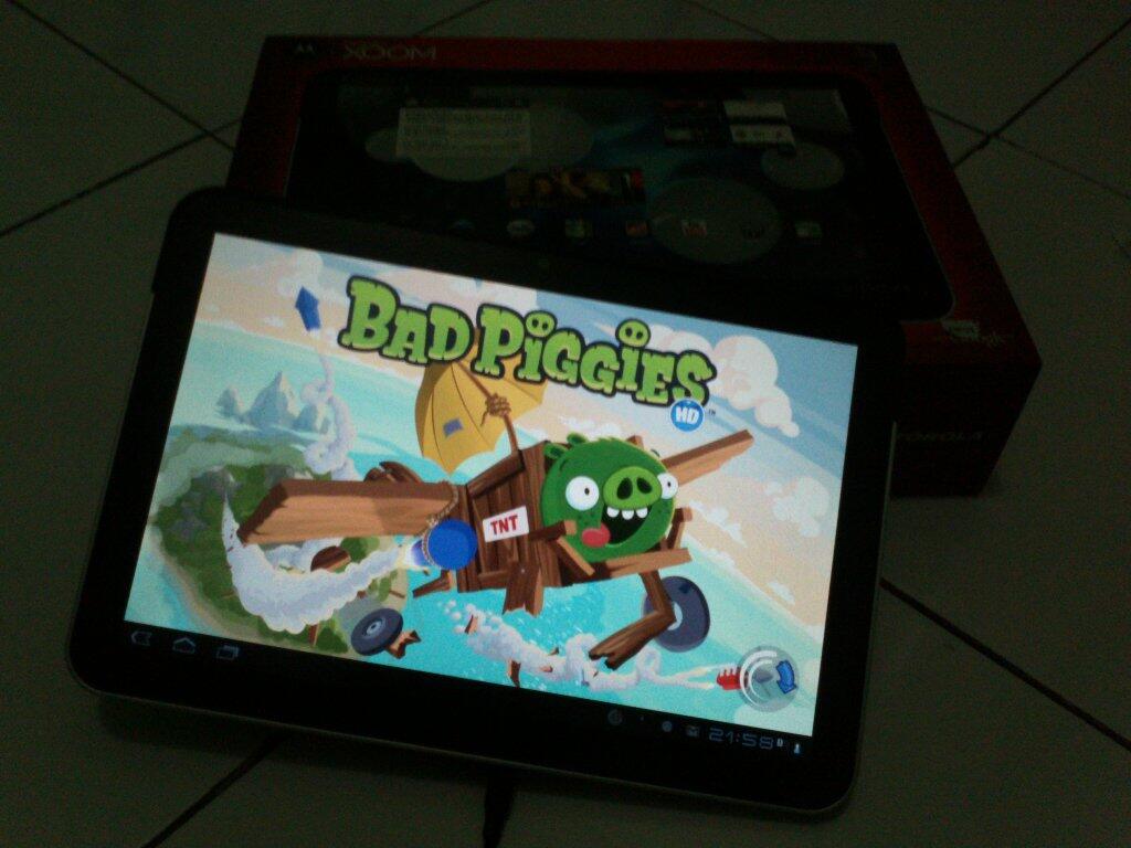 jual PC Tablet Motorola Xoom 32GB MZ601 (second nice condition)