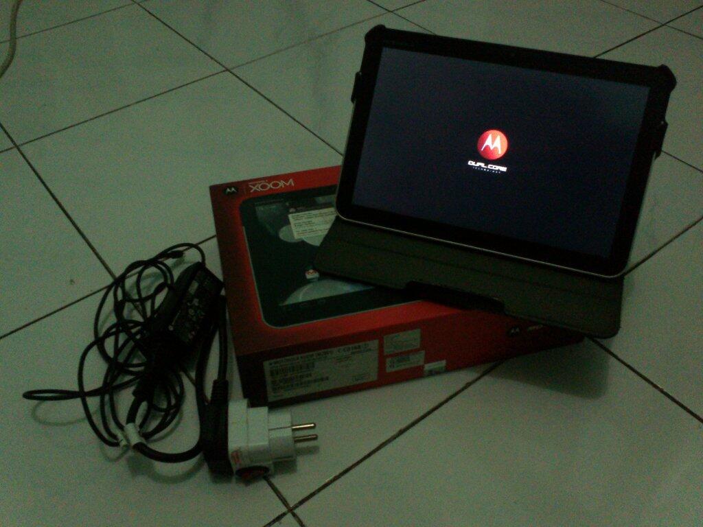 jual PC Tablet Motorola Xoom 32GB MZ601 (second nice condition)