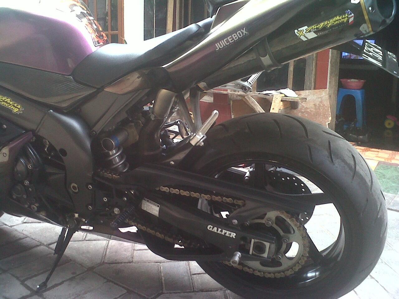 DI JUAL YAMAHA R1 2002