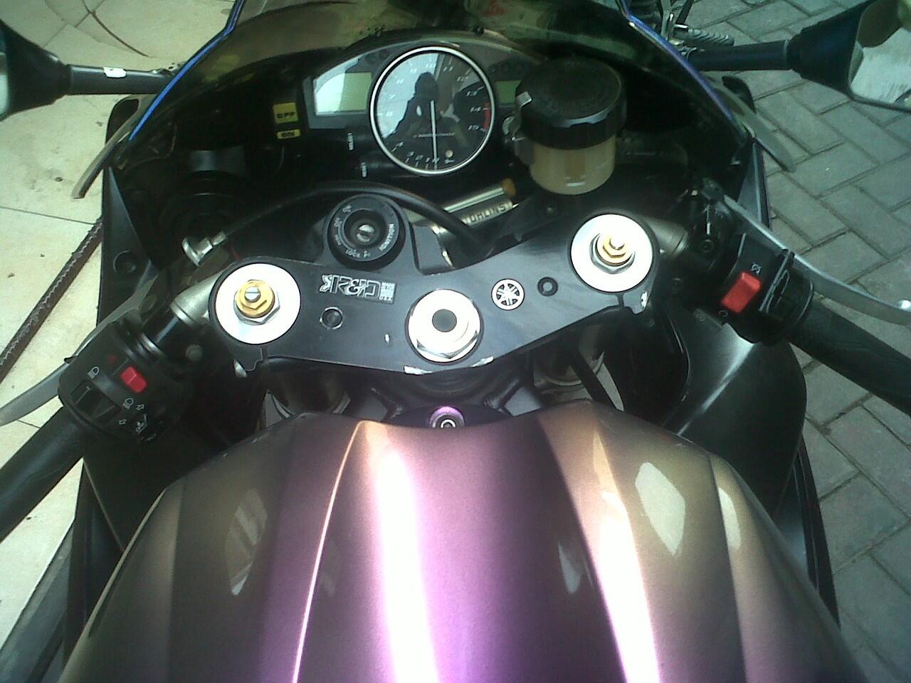 DI JUAL YAMAHA R1 2002
