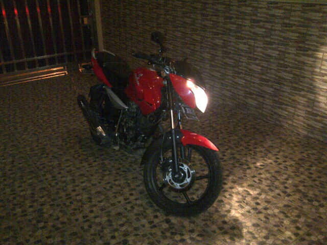 pulsar bajaj 135 LS Red tahun 2012.kondisi istimewa.km rendah