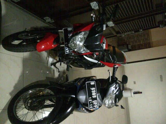 pulsar bajaj 135 LS Red tahun 2012.kondisi istimewa.km rendah