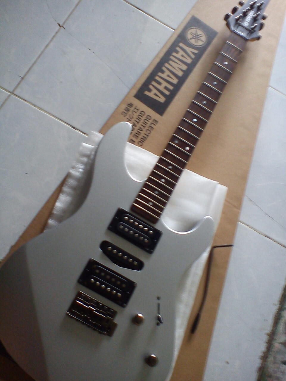 Jual Yamaha RGX121Z, 95% Mulus