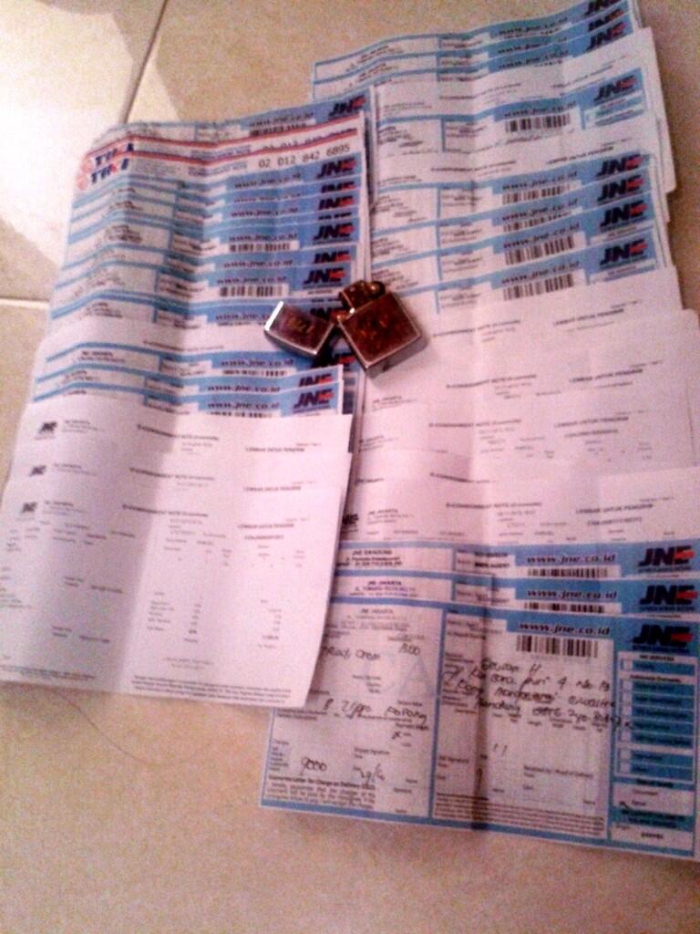 Lapak Zippo noordin® pre-order and on the way items