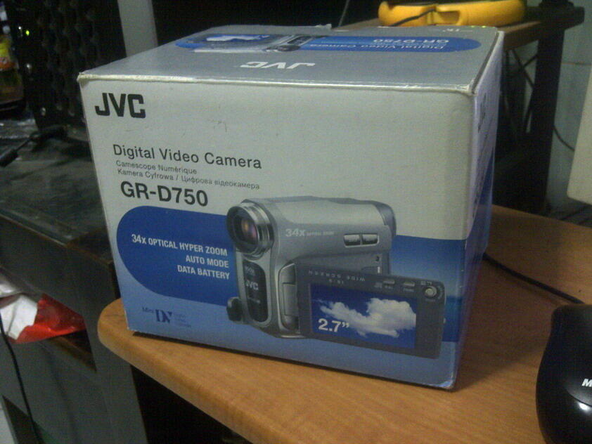 Handy Cam JVC GR-D750 Bekas Pakai sendiri