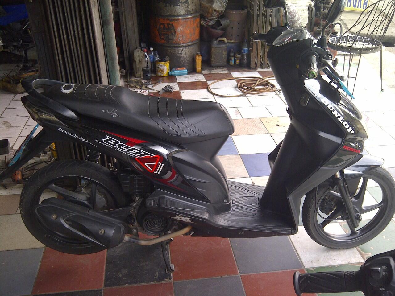 HONDA BEAT 2009 HITAM BEKASI