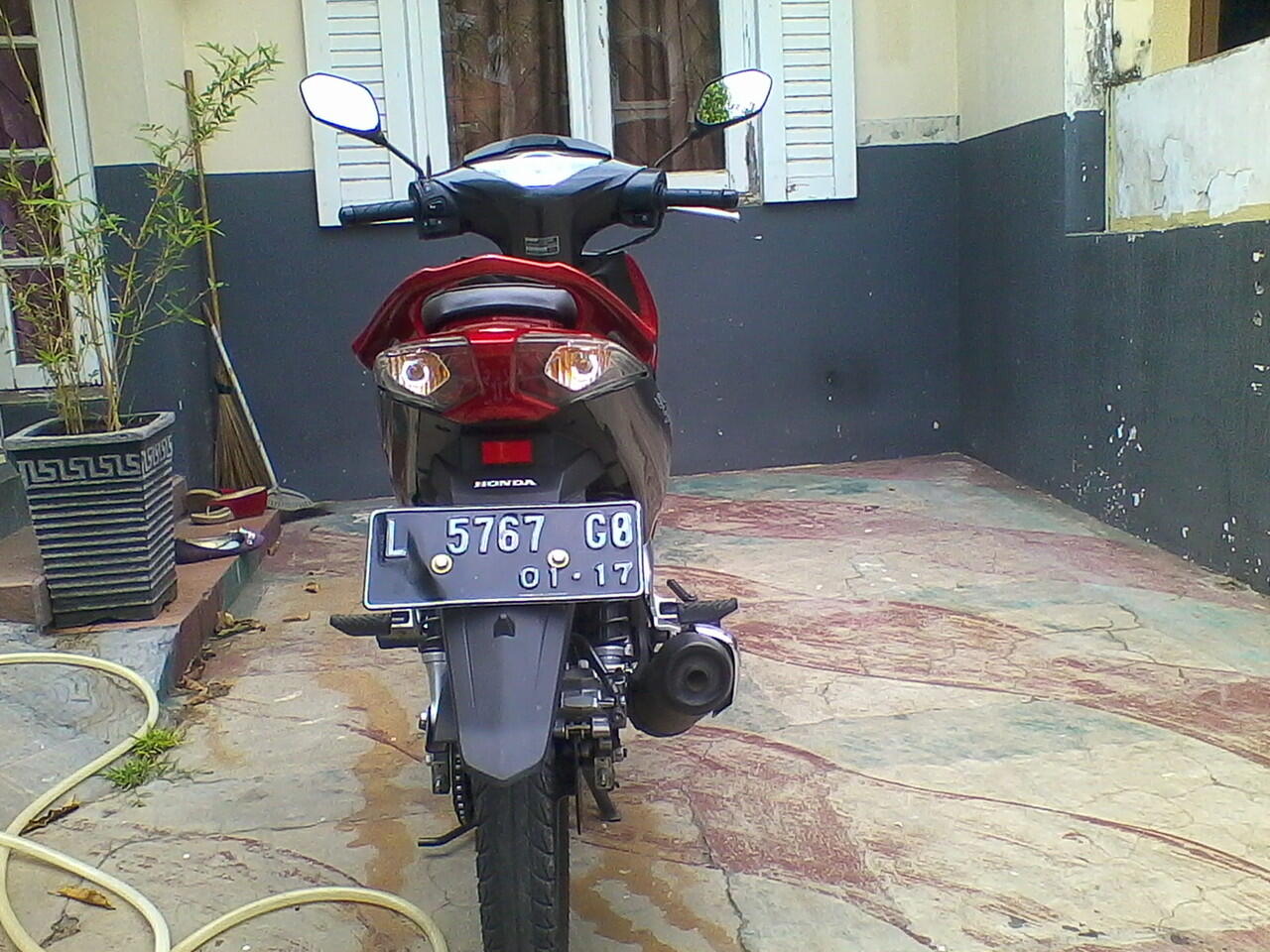 HONDA SUPRA X 125 HELM IN FI SURABAYA