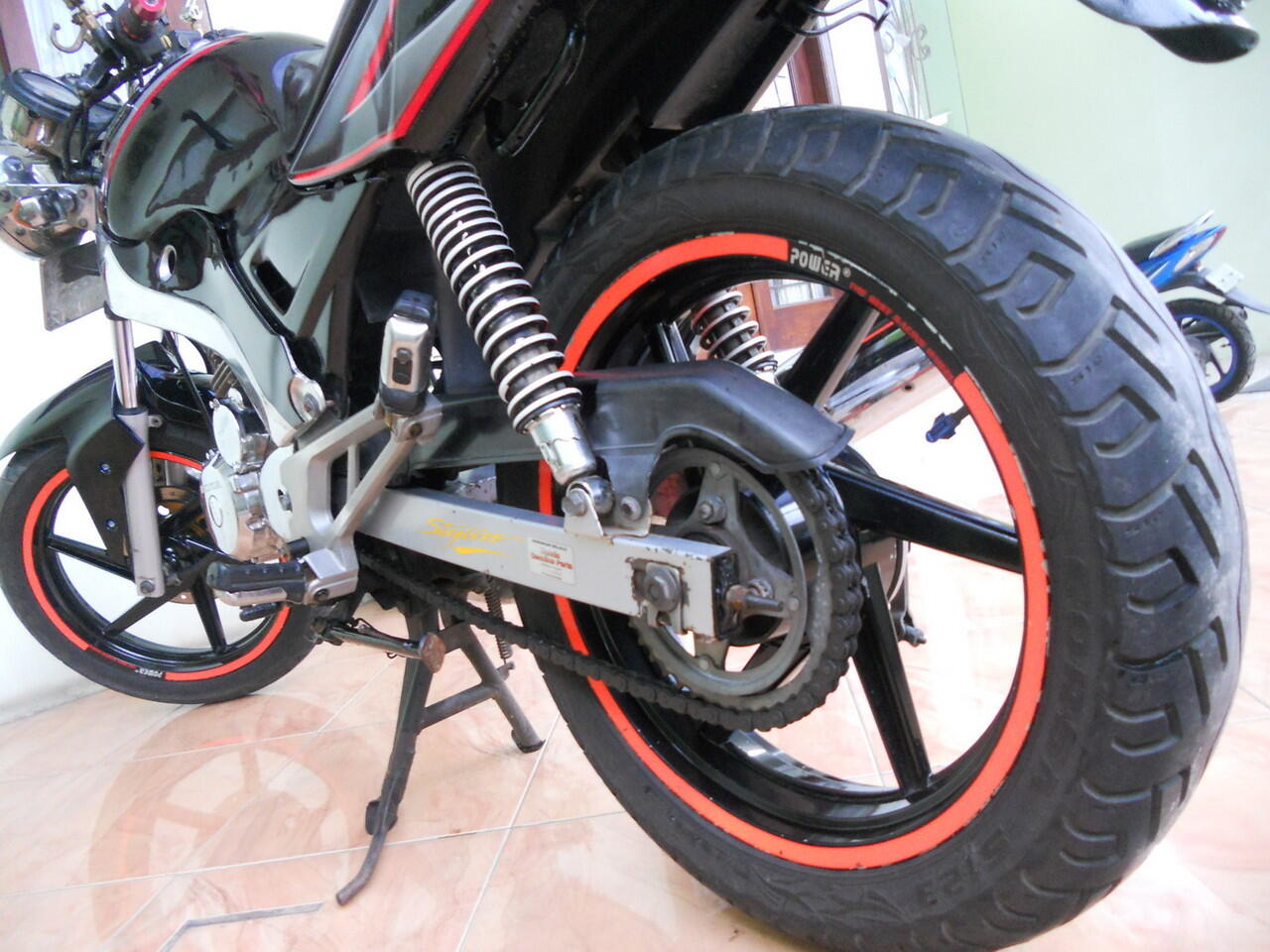 HONDA TIGER tahun 2005 Kinclong + Bonus Velg, Ban, Knalpot