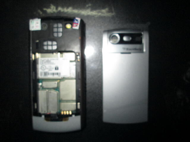 jual bb cdma 8130, seperti baru..