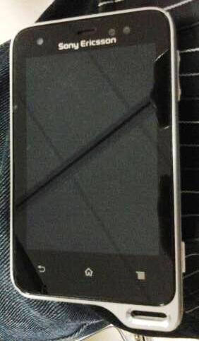 Xperia Active Billabong Batangan