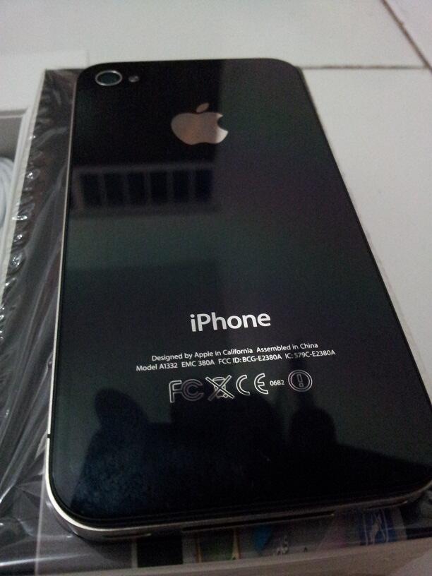 WTS Iphone 4 16gb FU surabaya