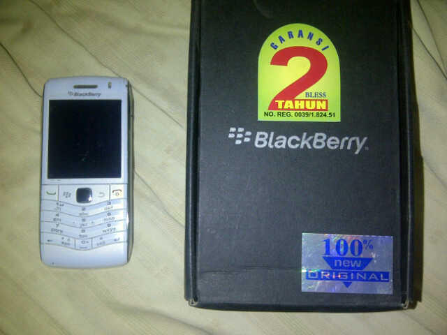 BLACKBERRY PEARL 9105 WHITE GARANSI