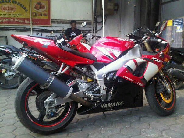 WTS YAMAHA R1 1000CC