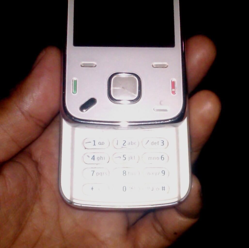 NOKIA N86 WHITE KAMERA 8MP MANTAB MALANG >> MAMPIR DULU GAN