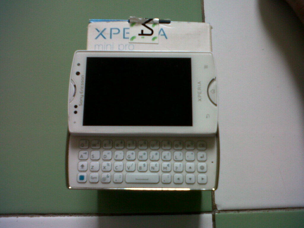 SE XPERIA MINI PRO WHITE Full Set Masih Garansi DKI JAKARTA